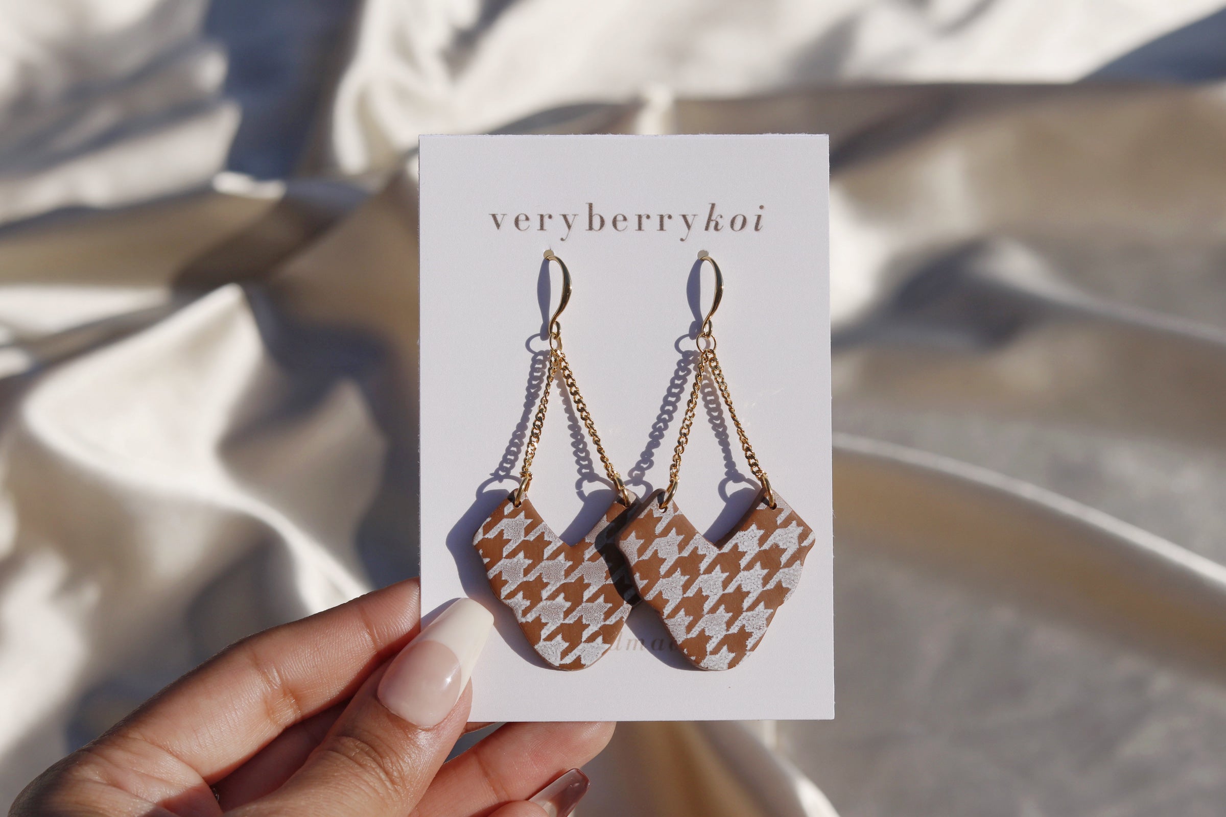 Cashmere Houndstooth Print Chain Earrings